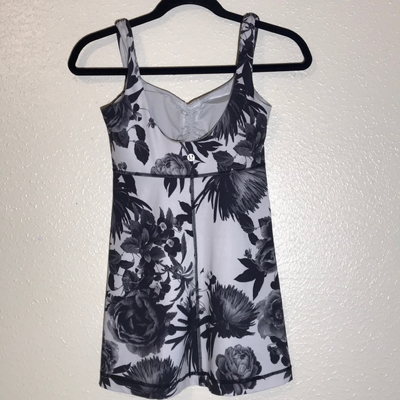 Lululemon workout active wear tank top size 4 - Picture 4 of 7